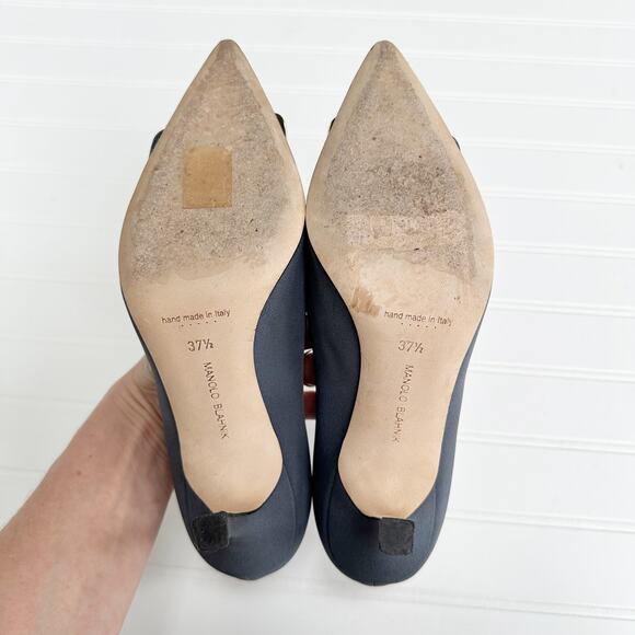 Manolo Blahnik Maysale Buckle Enamel Pump Crepe de Chine Silk Grey Heel - Picture 7 of 11